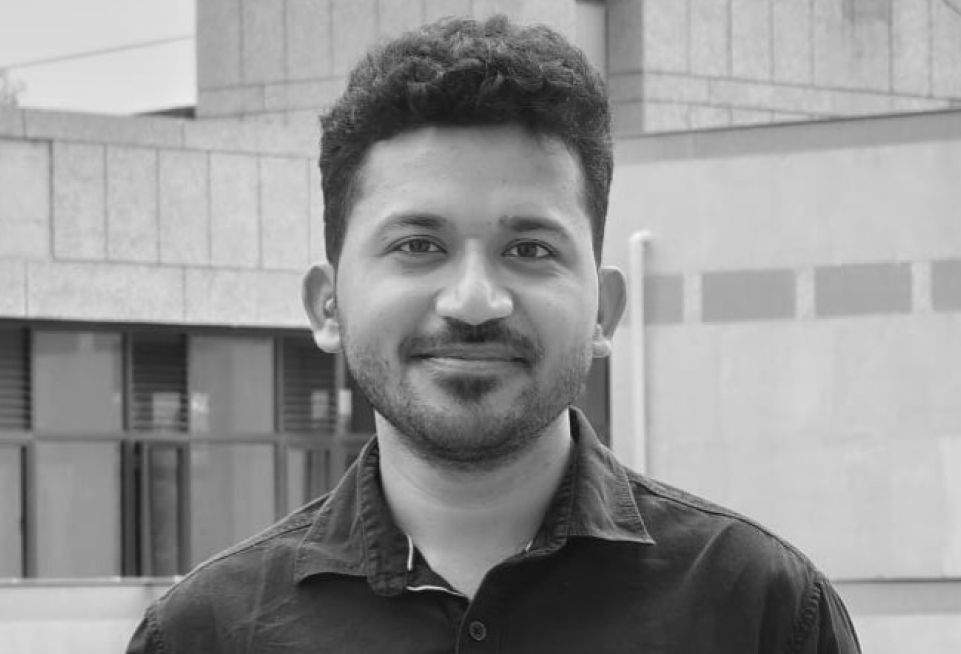 Metabolic redox states reshape mitochondrial organization